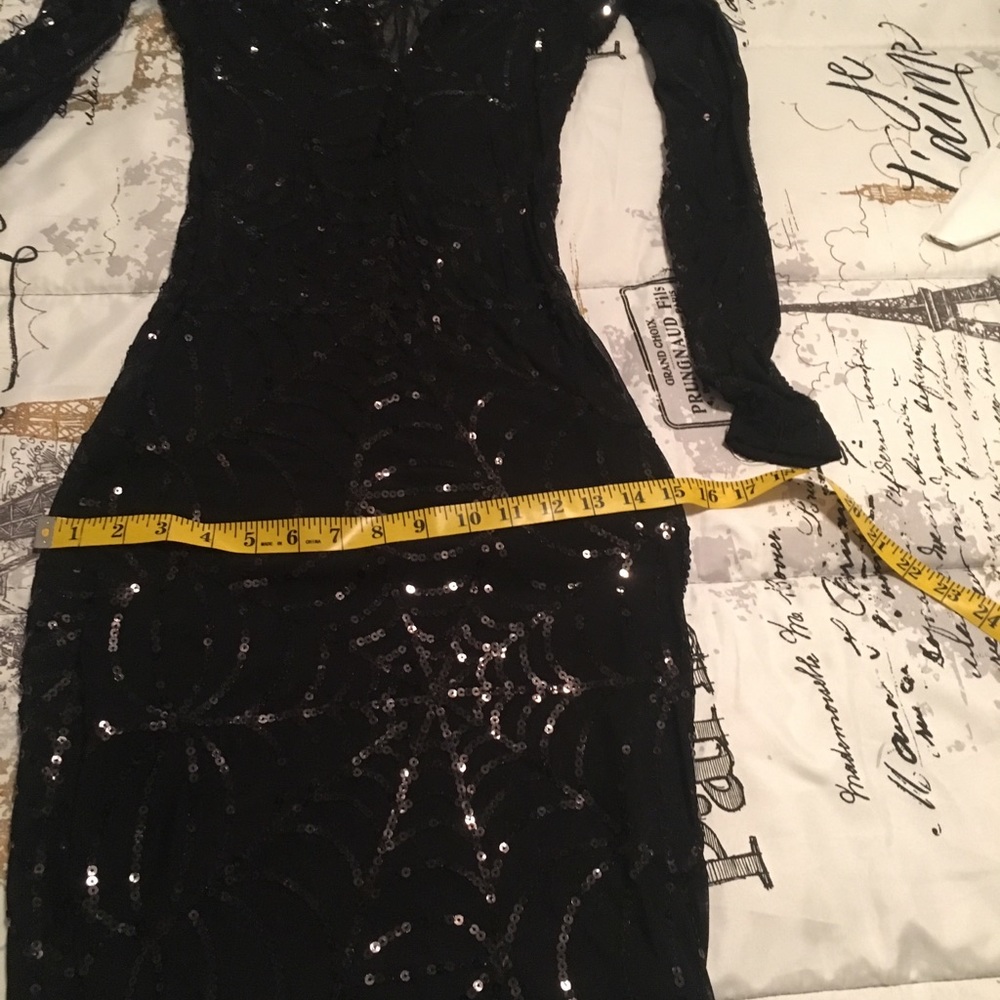 Dress - Picture 5 of 7